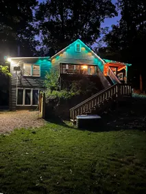 Nice little cabin at the lake - Image 4