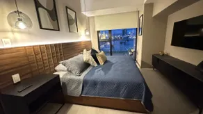 Luxurious Spacious Suite for up to 4 people - Image 3