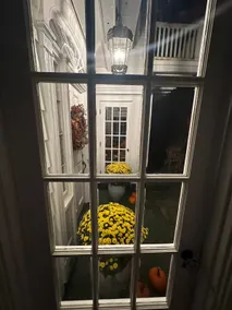 Elizabeth Arden Estate Cottage - Image 3