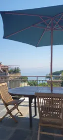 By the sea, terrace and parking - Image 3