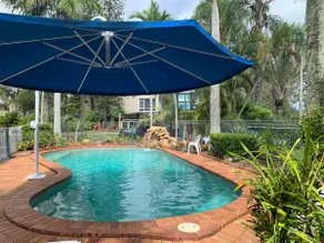 The Bay Beach Shack, Hervey Bay - Image 2