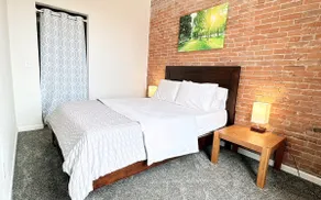 115#303 / Vintage Meets Modern: Contemporary Loft - Image 4
