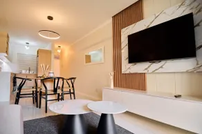 The Dream, Unit N105 at Glen Park - Image 2
