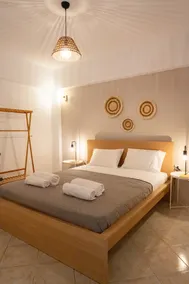 Valia's Place - Image 4