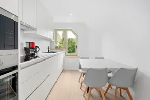 Marlie's Home: Comfort city apartment with sunny terrace - Image 3