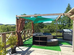 Unusual home + spa - Image 2