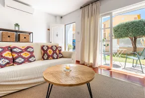 WintowinRentals Beachfront Chalet - Image 2