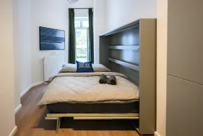 Up to 11 ppl! Huge Loft w/Berlin Wall Piece, Mitte - Image 3