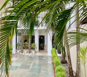 SantoriCove-2BHK Studio | Central | Metro - Image 2