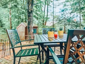 Cozy dog friendly cabin moments from Cranmore/NOCO - Image 4