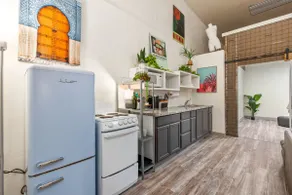 The Gallery: Artistic Retreat Central Tucson Epic - Image 5