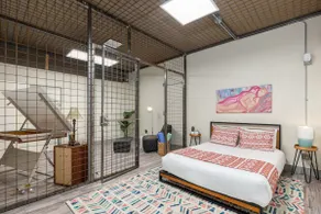 The Gallery: Artistic Retreat Central Tucson Epic - Image 3