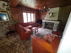 Large and rustic farmhouse in Borredà - Image 5