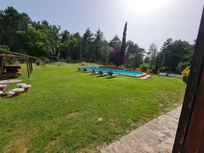 Large and rustic farmhouse in Borredà - Image 3
