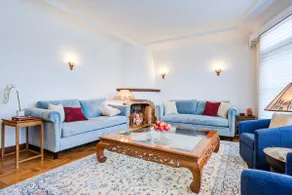 Entire 2 bedroom classic SF home - Image 2