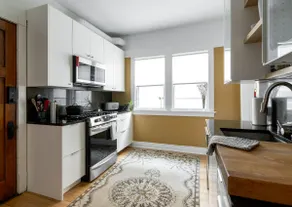 Vintage UWM Duplex on Downer - Pet-friendly 2BR - Image 4