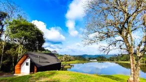 Water Cabin – Romantic Retreat with Breakfast - Image 3