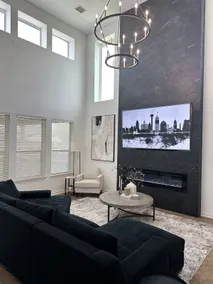 Modern & Spacious 5-Bedroom Retreat - Image 4