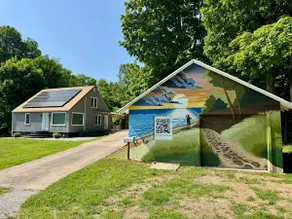 New Buffalo Getaway: Hot Tub + Fire Pit - Image 2