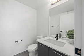 Central 3BR Penthouse • City Views + Parking - Image 4