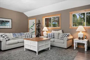 Peaceful Lowman River Escape to Unwind - Image 4