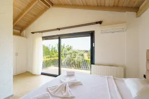 Stone Villa Near Long Beach & Kusadasi Shopping Mall - Image 5