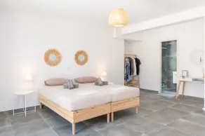 Thama Paros 2 - Image 2