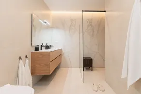 SariStays Valencia Urban Chic Loft - Image 4