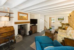NEW Moreton Cottage Central Garden - Pass the Keys - Image 2