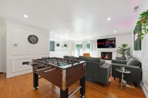 Heated Pool Oasis Close to Attractions - Image 4