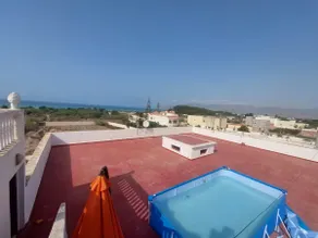 Villa 50 m from the beach and 15 minutes from the city center - Image 3