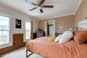 Historic Colonial Retreat in Downtown Brunswick - Image 3