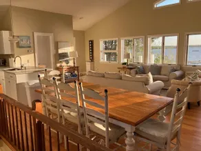 Jamestown Waterfront 4 BR Home - Image 3