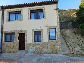 Muriel de la Fuente ”Soria” Country House - Image 2