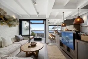 Luxury Apartment w/ Views of Sydney Harbour Bridge - Image 5