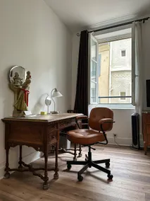 Typical fully-equipped studio – Near RER A train station - Image 5