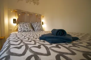 Independent Studio, New, Private Parking - Image 5