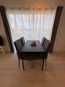 Lisas apartment, private new 1 bedroom and 1 living room with sofa bed and big windows, share with nobody, NO PARTIES - Image 3