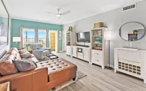 Surfin Safari - 2B/2B New Remodel *Beachfront* - Image 5