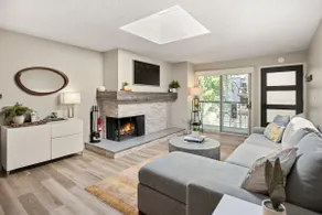 New remodel, in town by ski lift + A/C! - Image 3