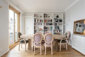 Center - Large T3 with breathtaking Loire views - Image 2