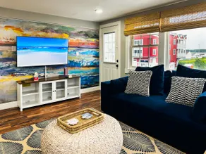 Pvt West Facing Deck|Pro Design|AC|Beach Access - Image 2