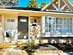 Home in Conroe | King Bed | Netflix/Washer&dryer - Image 3