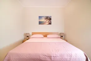 A secluded relaxing apartment - Image 4