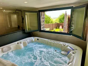 Country House - Hot Tub, Sauna, Movie Theater, Garden - Image 4