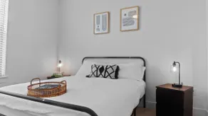 Premium Apartment 1Bd1Ba | Pool & Golf Sim Access - Image 5
