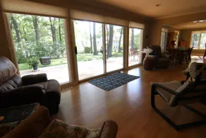 Grand Oaks Lake House - Image 2