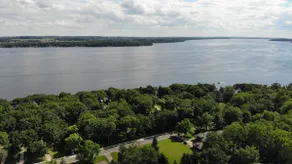 Grand Oaks Lake House - Image 5