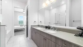 Modern Condo | 1Bd1Ba | Pool & Golf Simulator - Image 5