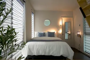 3-story Capitol Hill Townhouse with Rooftop - Image 2